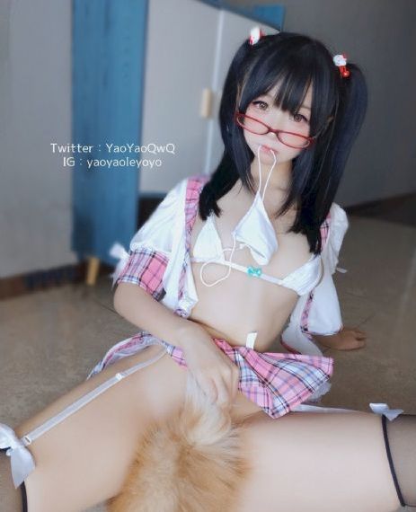扒开美女狂揉视频在酒店_4K高清免费观看